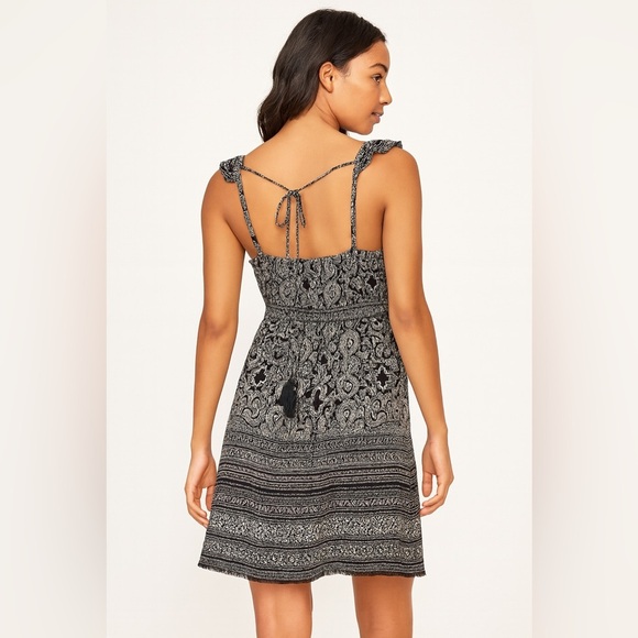 Hollister Paisley Flutter Strap Button Front boho dress Tassels black sz XS - Picture 2 of 9